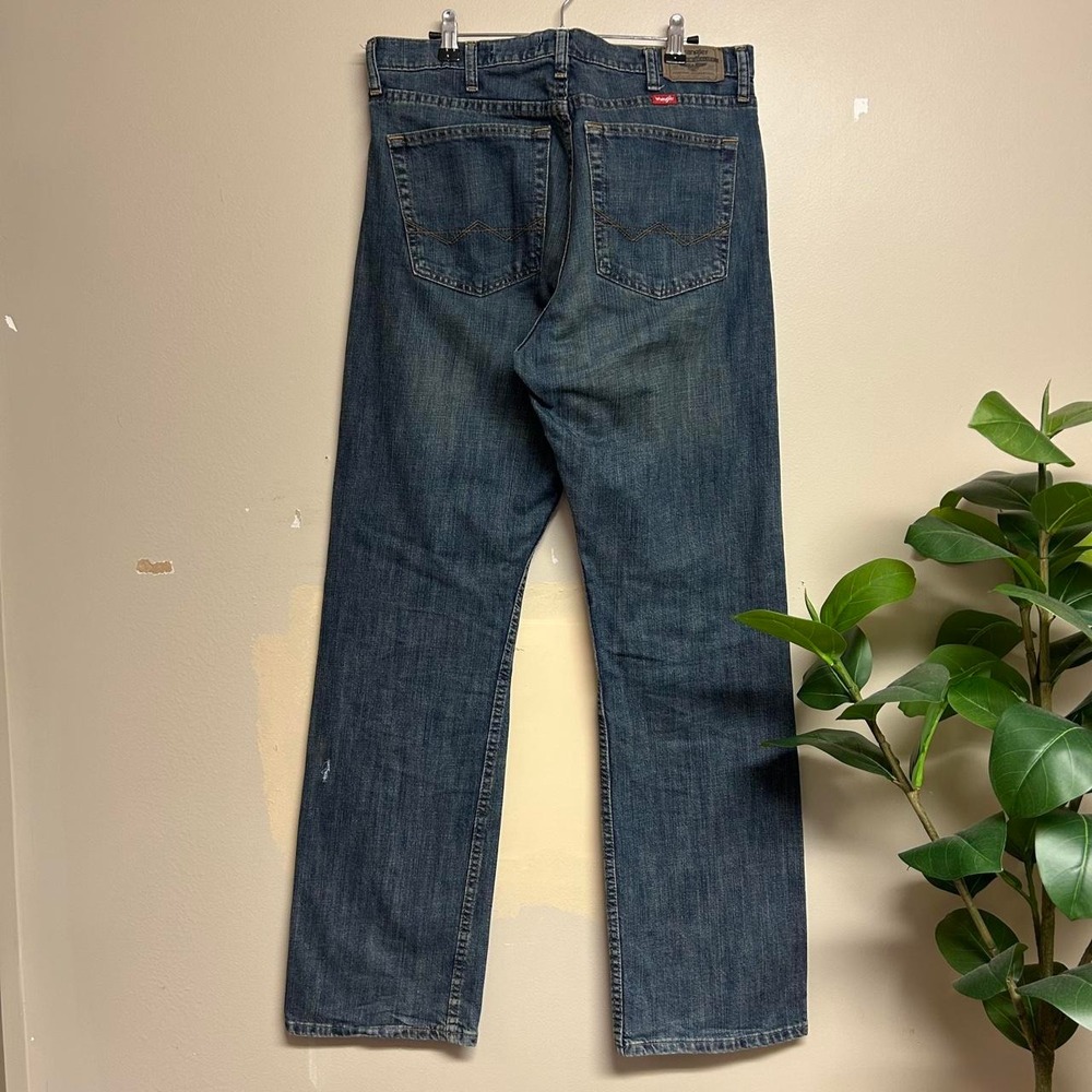 Wrangler Relaxed Bootcut Mud Wash Denim Jeans Vintage 2000s Blue 34x34.5